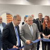 03-12-2025 Τη νέα βιβλιοθήκη της Σχολής Θετικών Επιστημών του ΑΠΘ εγκαινίασε ο Νίκος Παπαϊωάννου