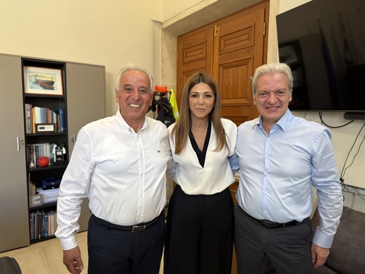 με δημαρχο